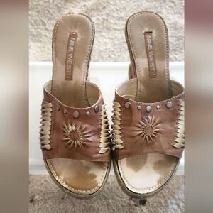 Nine West Tan and Cream Leather Mules